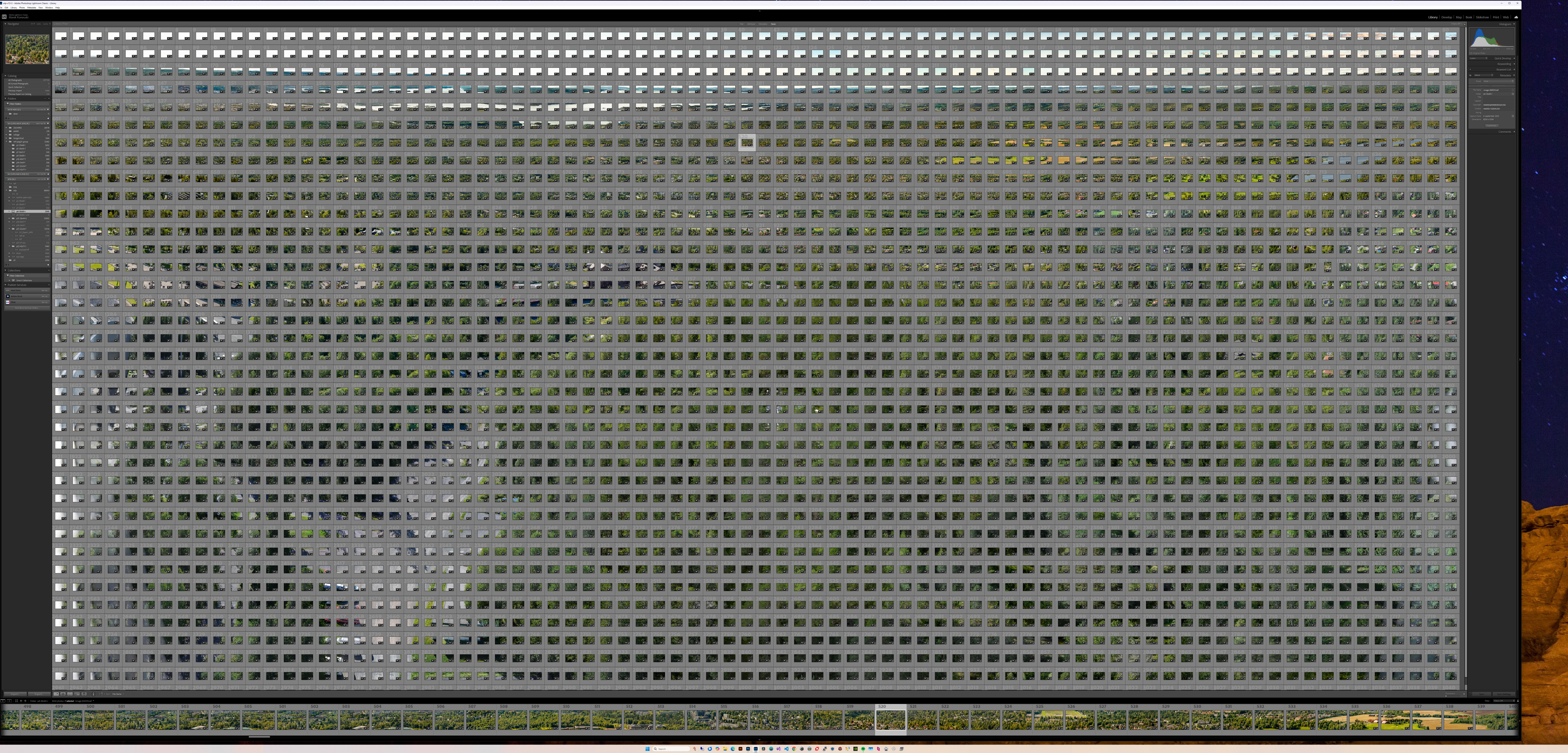 9000 x 4320 desktop size